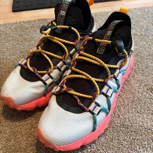 Under Armour Men's/Women's HOVR Summit Fat Tire Black History Sportstyle Shoes